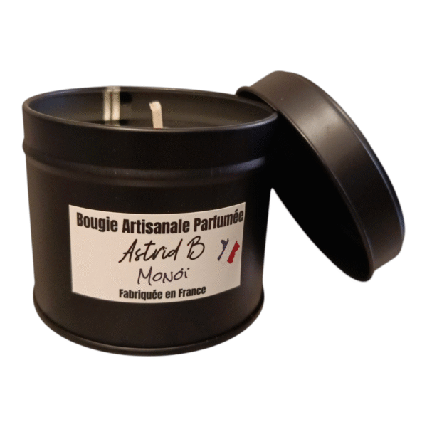 Bougie Artisanale Monoï Astrid B. – Un Évasion Exotique à Domicile